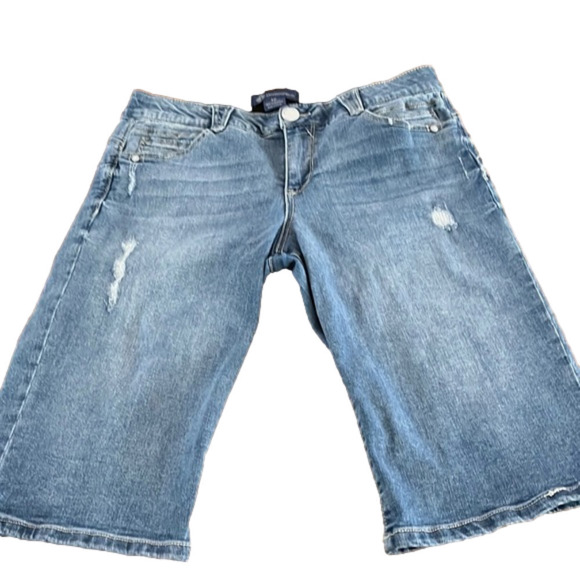 𝅺democracy jean shorts - Picture 1 of 7